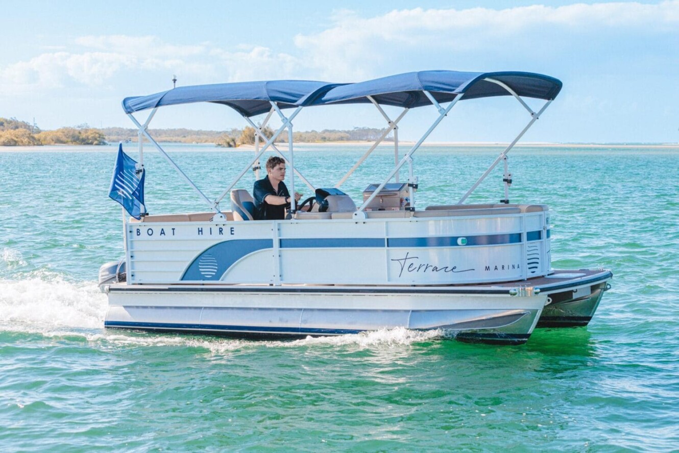 8 Person Luxury BBQ Pontoon, Noosa River