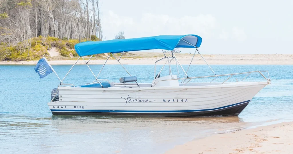 10 Person Bowrider Boat Hire